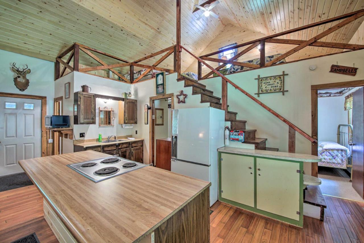 Waters Edge Retreat With Deck On Patoka Lake! Taswell Exterior foto